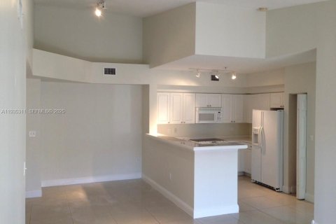 Condominio en venta en Miami, Florida, 2 dormitorios, 91.88 m2 № 1993472 - foto 2