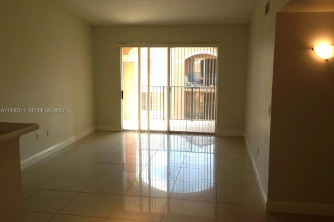 Condominio en venta en Miami, Florida, 2 dormitorios, 91.88 m2 № 1993472 - foto 7