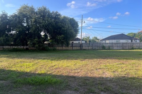 House in Lake Worth, Florida 3 bedrooms, 121.98 sq.m. № 1796350 - photo 25