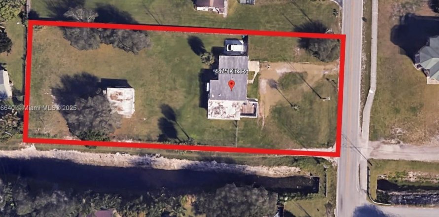 House in Lake Worth, Florida 3 bedrooms, 121.98 sq.m. № 1796350