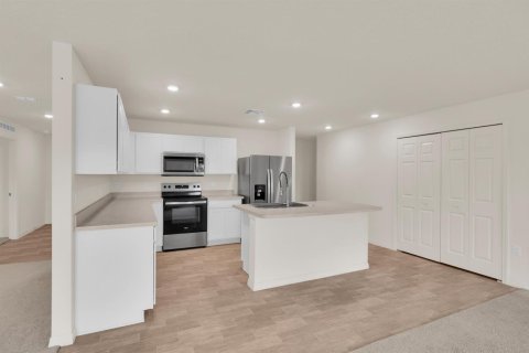 Casa en venta en Port St. Lucie, Florida, 4 dormitorios, 198.25 m2 № 2361854 - foto 7