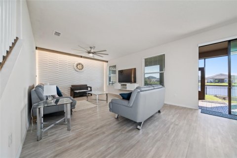 House in Kissimmee, Florida 4 bedrooms, 275.18 sq.m. № 1575127 - photo 15