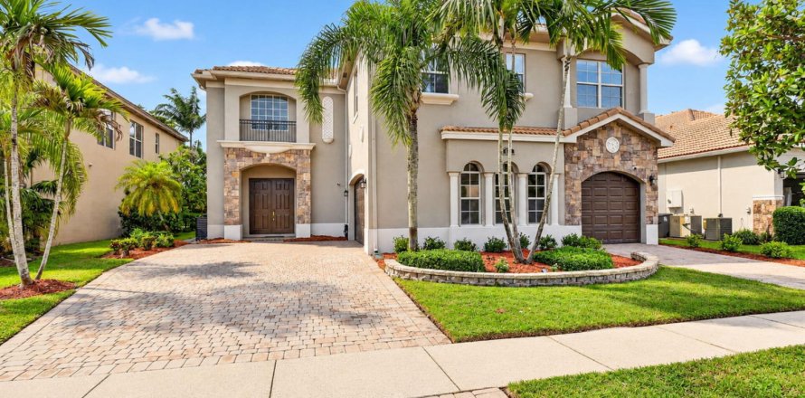House in Boynton Beach, Florida 6 bedrooms, 415.46 sq.m. № 2394749