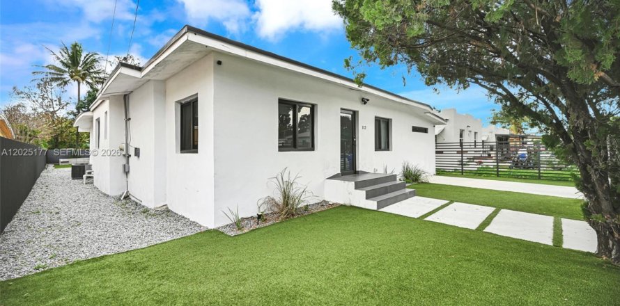 Villa ou maison à Miami, Floride 4 chambres, 218.97 m2 № 2257405