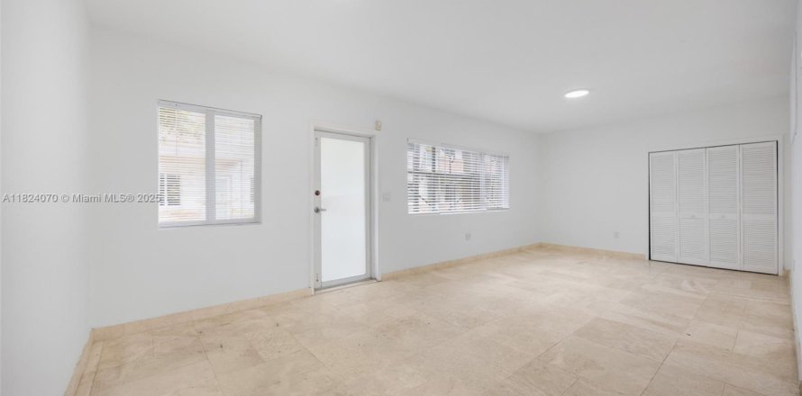Condo à Miami, Floride, 1 chambre № 1790936
