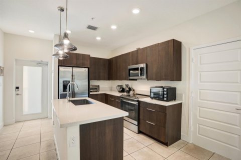 Copropriété à louer à Doral, Floride: 2 chambres, 104.89 m2 № 2168465 - photo 5