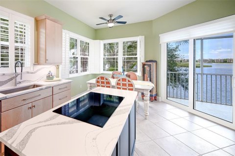 Copropriété à vendre à Lakewood Ranch, Floride: 3 chambres, 275.27 m2 № 2091626 - photo 15