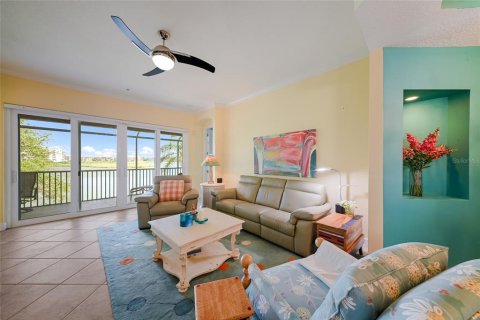 Copropriété à vendre à Lakewood Ranch, Floride: 3 chambres, 275.27 m2 № 2091626 - photo 9