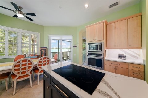 Copropriété à vendre à Lakewood Ranch, Floride: 3 chambres, 275.27 m2 № 2091626 - photo 18