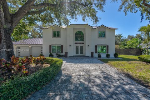 Villa ou maison à vendre à Palmetto Bay, Floride: 4 chambres, 284.47 m2 № 2020373 - photo 2