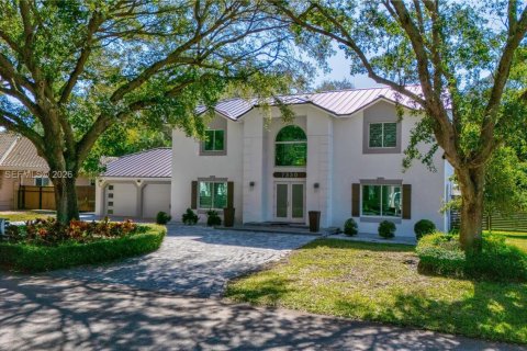 Villa ou maison à Palmetto Bay, Floride 4 chambres, 284.47 m2 № 2020373