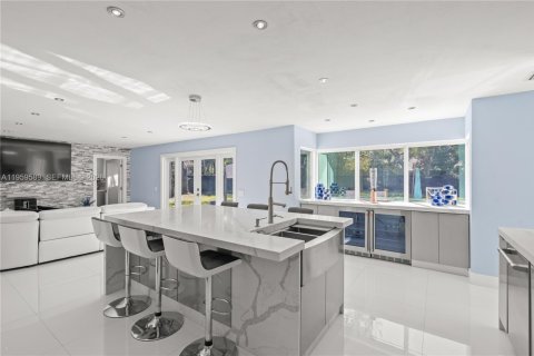 Villa ou maison à vendre à Palmetto Bay, Floride: 4 chambres, 284.47 m2 № 2020373 - photo 15