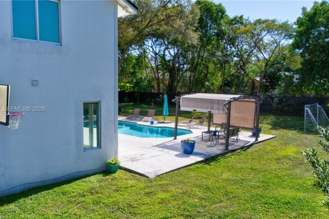 Villa ou maison à vendre à Palmetto Bay, Floride: 4 chambres, 284.47 m2 № 2020373 - photo 25