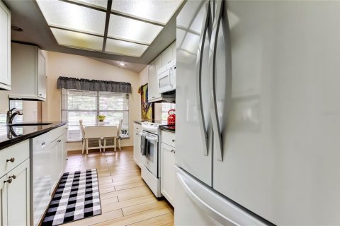 Купить кондоминиум в Нью-Порт-Ричи, Флорида 3 комнаты, 111.58м2, № 1822965 - фото 17