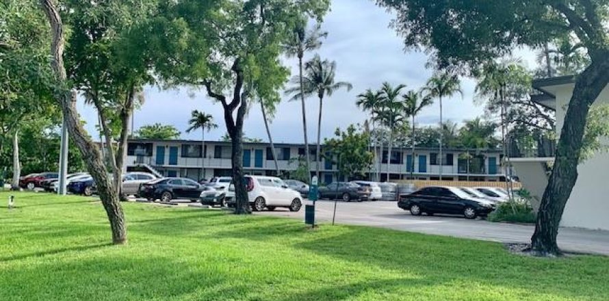 Condo in Wilton Manors, Florida, 1 bedroom  № 581502