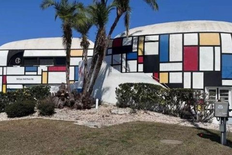 Propiedad comercial en Ruskin, Florida 627.83 m2 № 2106001