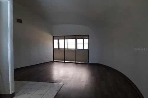 Купить коммерческую недвижимость в Раскин, Флорида 627.83м2, № 2106001 - фото 27