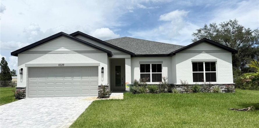 House in Sebring, Florida 4 bedrooms, 194.35 sq.m. № 2213938