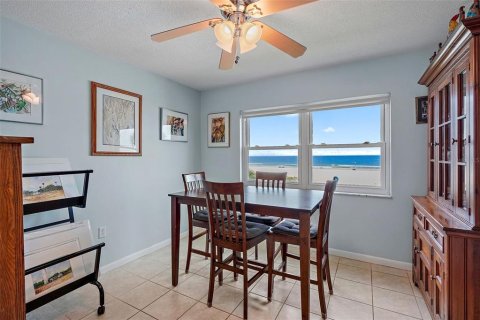 Condominio en venta en Saint Pete Beach, Florida, 2 dormitorios, 131.92 m2 № 2100029 - foto 4