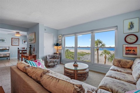 Condominio en venta en Saint Pete Beach, Florida, 2 dormitorios, 131.92 m2 № 2100029 - foto 9