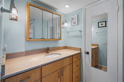 Condominio en venta en Saint Pete Beach, Florida, 2 dormitorios, 131.92 m2 № 2100029 - foto 23