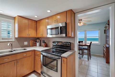 Condominio en venta en Saint Pete Beach, Florida, 2 dormitorios, 131.92 m2 № 2100029 - foto 14