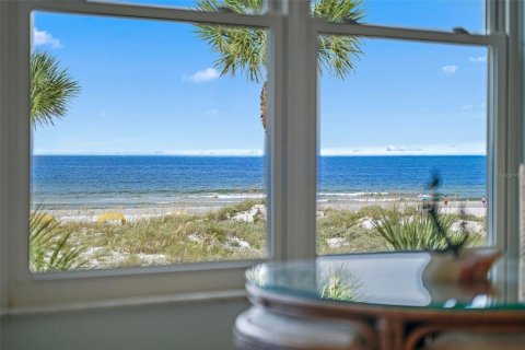 Condominio en venta en Saint Pete Beach, Florida, 2 dormitorios, 131.92 m2 № 2100029 - foto 5