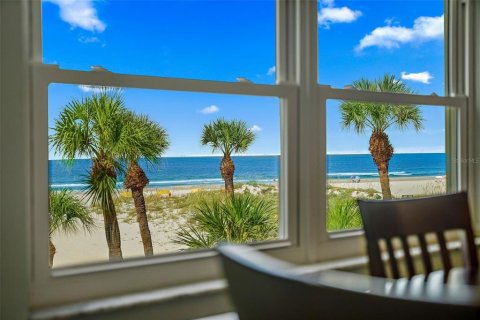 Condominio en venta en Saint Pete Beach, Florida, 2 dormitorios, 131.92 m2 № 2100029 - foto 6