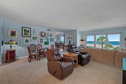 Condominio en venta en Saint Pete Beach, Florida, 2 dormitorios, 131.92 m2 № 2100029 - foto 7