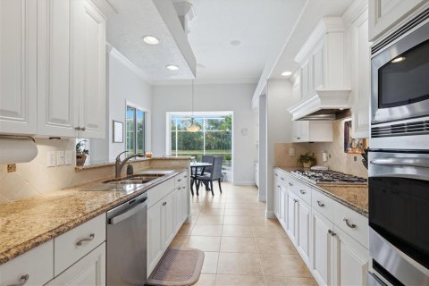 House in Bradenton, Florida 3 bedrooms, 206.99 sq.m. № 2361594 - photo 16