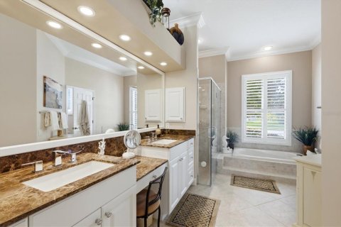 House in Bradenton, Florida 3 bedrooms, 206.99 sq.m. № 2361594 - photo 22