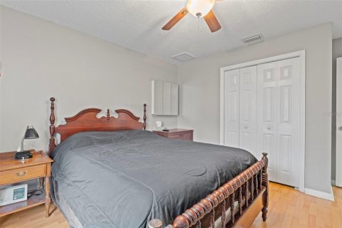 House in Deltona, Florida 4 bedrooms, 197.14 sq.m. № 1894651 - photo 27