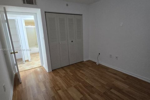 Купить кондоминиум в Майами, Флорида 3 спальни, 108.23м2, № 2168168 - фото 28