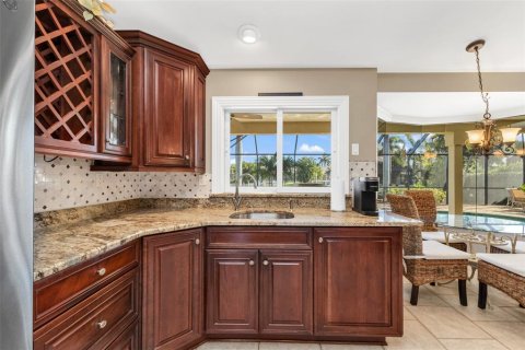 House in Punta Gorda, Florida 3 bedrooms, 186.27 sq.m. № 2431069 - photo 21