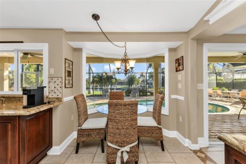 House in Punta Gorda, Florida 3 bedrooms, 186.27 sq.m. № 2431069 - photo 16