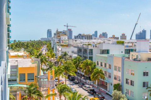 Condominio en alquiler en Miami Beach, Florida, 1 dormitorio, 87.33 m2 № 2057249 - foto 2