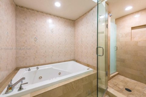 Condominio en alquiler en Miami Beach, Florida, 1 dormitorio, 87.33 m2 № 2057249 - foto 10