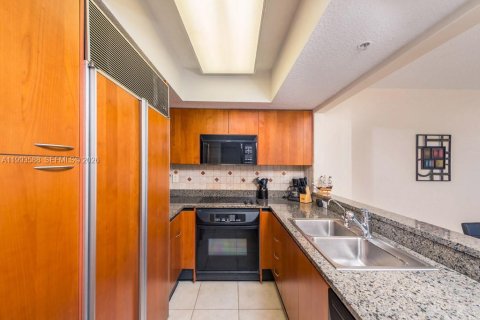 Condominio en alquiler en Miami Beach, Florida, 1 dormitorio, 87.33 m2 № 2057249 - foto 6