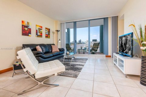 Condominio en alquiler en Miami Beach, Florida, 1 dormitorio, 87.33 m2 № 2057249 - foto 4