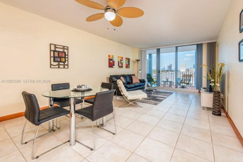 Condominio en alquiler en Miami Beach, Florida, 1 dormitorio, 87.33 m2 № 2057249 - foto 5