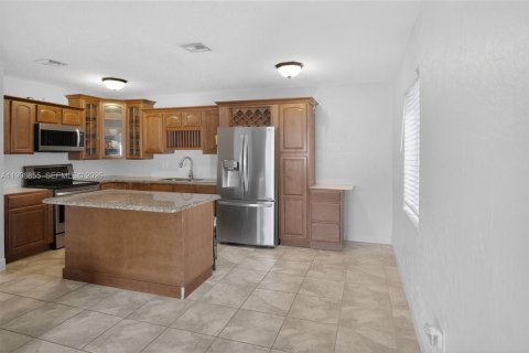 Villa ou maison à vendre à North Miami, Floride: 3 chambres, 96.15 m2 № 2065033 - photo 9
