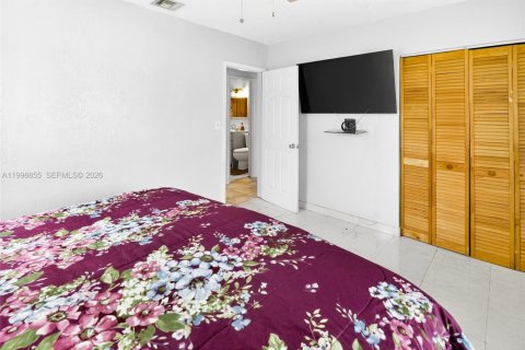 Villa ou maison à vendre à North Miami, Floride: 3 chambres, 96.15 m2 № 2065033 - photo 13