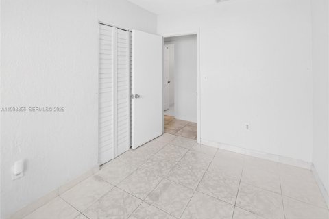 Villa ou maison à vendre à North Miami, Floride: 3 chambres, 96.15 m2 № 2065033 - photo 14
