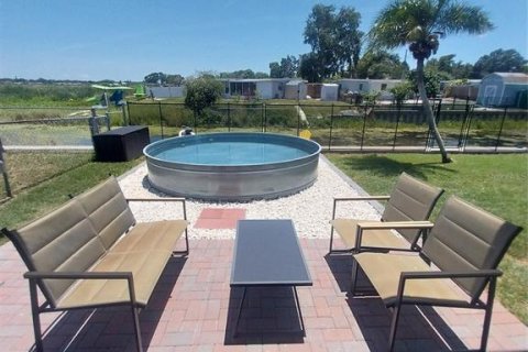 House in Largo, Florida 3 bedrooms, 118.45 sq.m. № 1747101 - photo 17