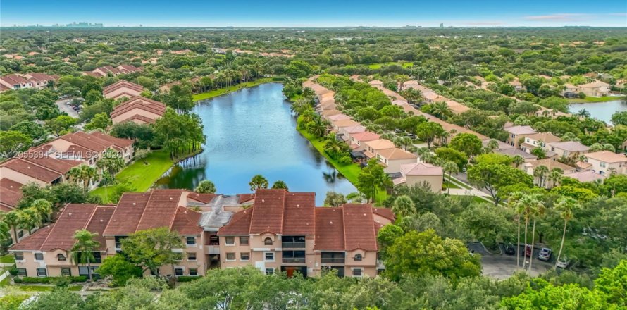 Condominio en Plantation, Florida, 3 dormitorios  № 2186405