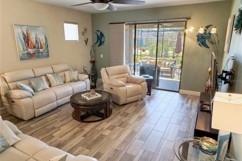 Casa en venta en Davenport, Florida, 2 dormitorios, 191.01 m2 № 2151733 - foto 4