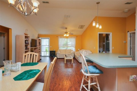 House in The Villages, Florida 3 bedrooms, 129.32 sq.m. № 2105363 - photo 11