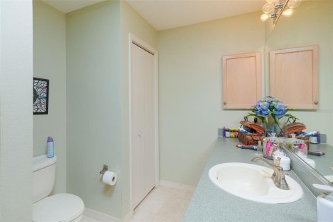 House in The Villages, Florida 3 bedrooms, 129.32 sq.m. № 2105363 - photo 21