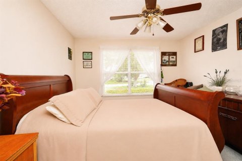House in The Villages, Florida 3 bedrooms, 129.32 sq.m. № 2105363 - photo 25
