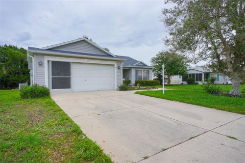 House in The Villages, Florida 3 bedrooms, 129.32 sq.m. № 2105363 - photo 2